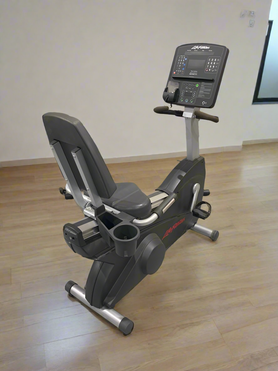 Life Fitness Integrity Series Recumbent Bike Life Fitness Integrity Series Recumbent Bike